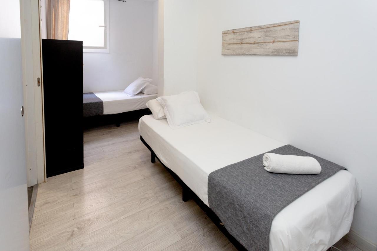 Easy Sants By Bossh! (Adults Only) Vandrehjem Barcelona Eksteriør billede