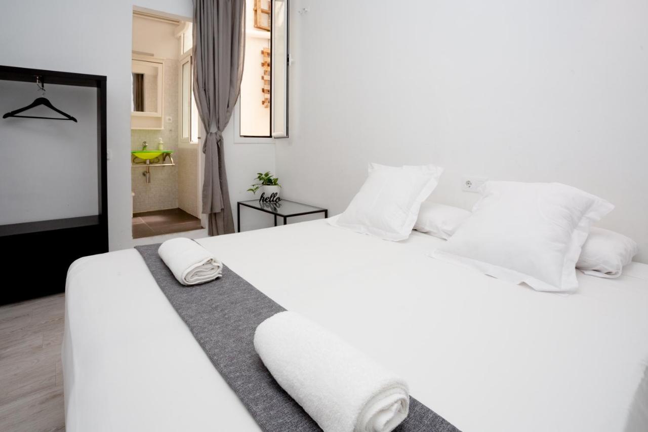 Easy Sants By Bossh! (Adults Only) Vandrehjem Barcelona Eksteriør billede